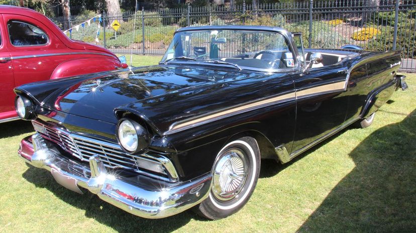 4 - hard top convertible Ford