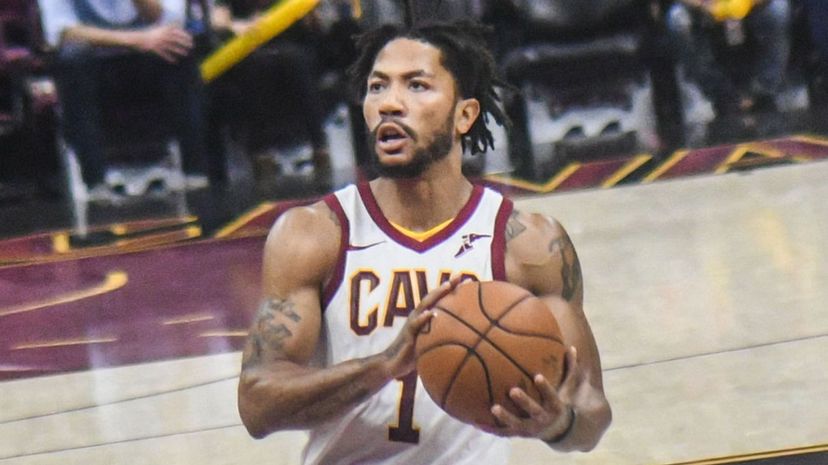 35 - Derrick Rose