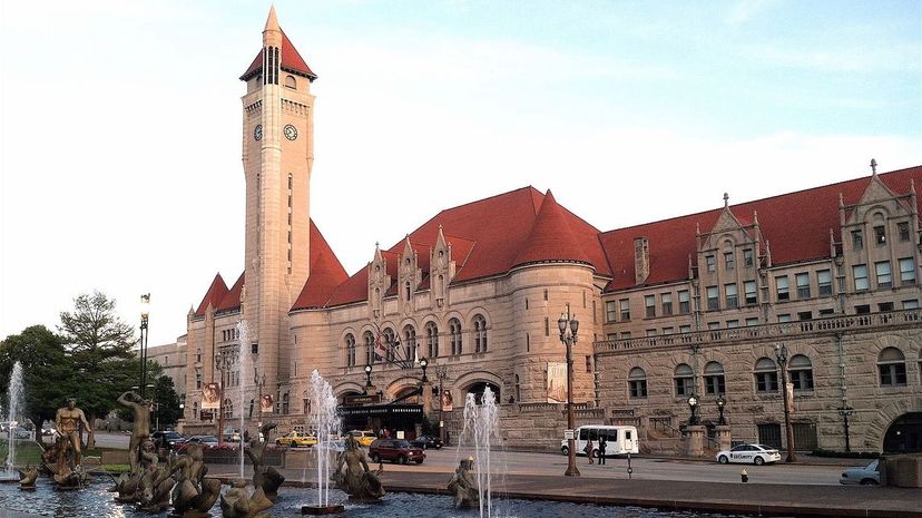 13 Union Station building in St. Louis 