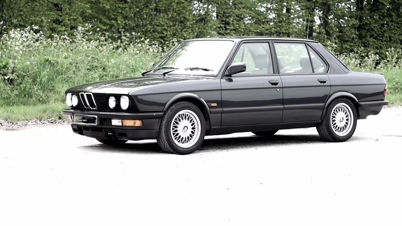 BMW E28 M5 1985-1988 copy