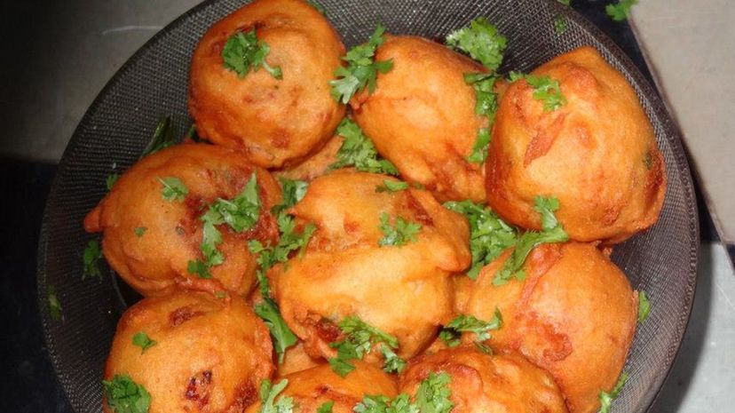 11 Aloo_Bonda