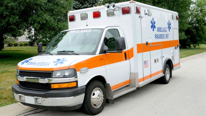 4 ambulance GettyImages-184358014