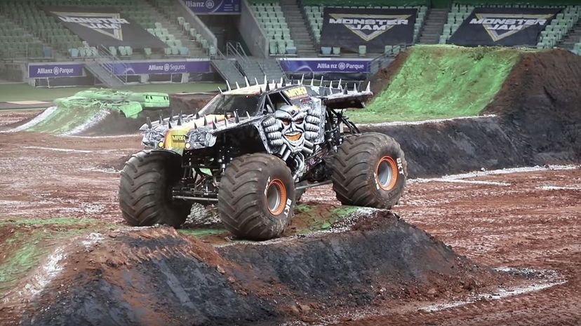 Max-D Monster Truck