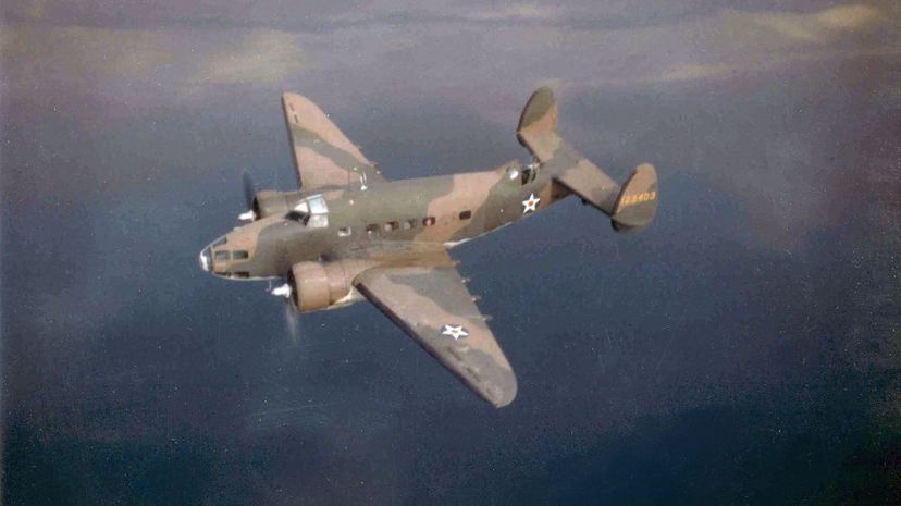 7  Lockheed_A-29_Hudson_USAAF_in_flight_c1941
