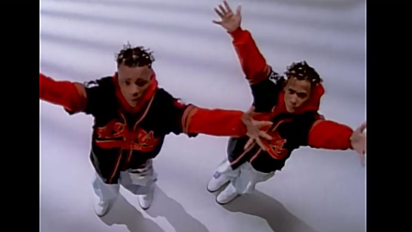 Kriss Kross - Jump