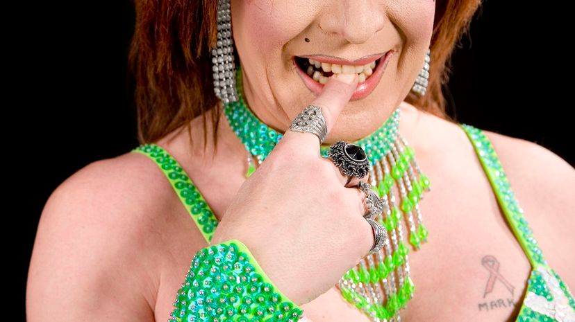 10 Cheap gaudy outfit