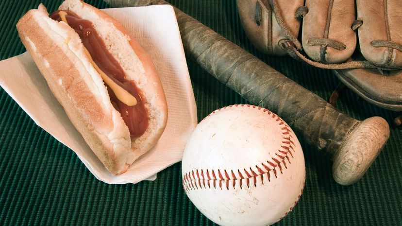 Q5-Hot Dog Base Ball