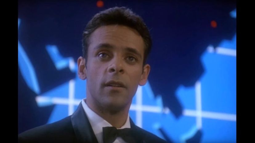 13 Dr Julian Bashir