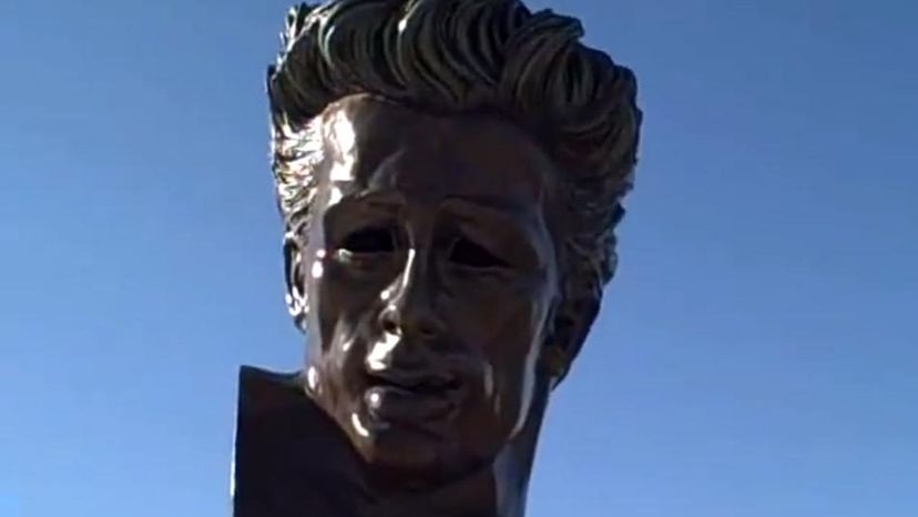 James Dean statue