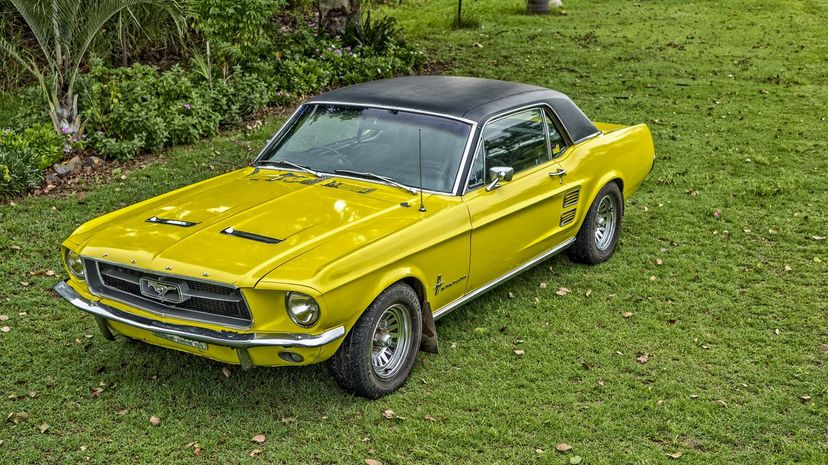 Q31-mustang-ford-automobile-auto-car