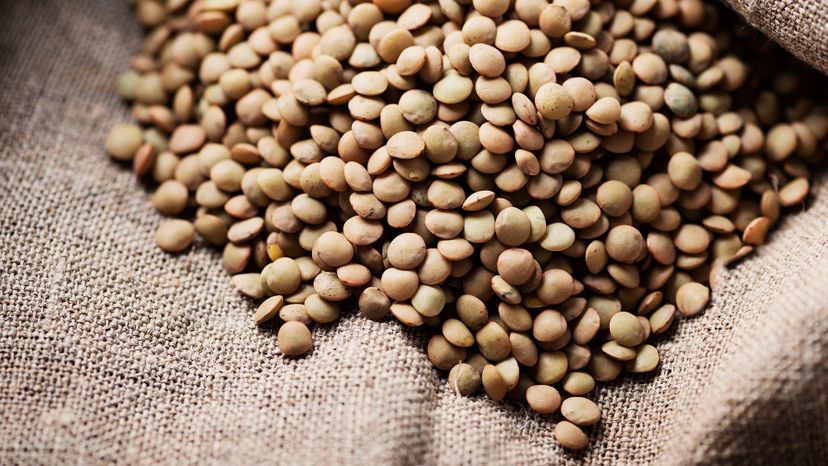 38 Lentils GettyImages-1070402846