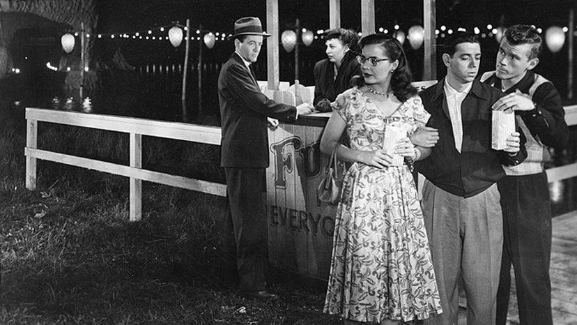 Quiz. How much do you know about Strangers on a Train 1