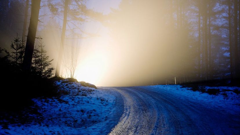 9-Headlights”width=