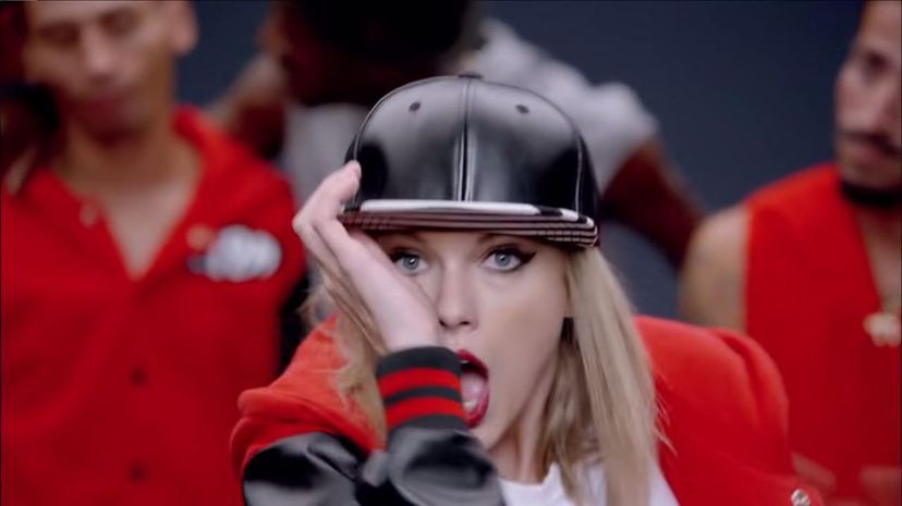 2 - Taylor Swift - Shake It Off