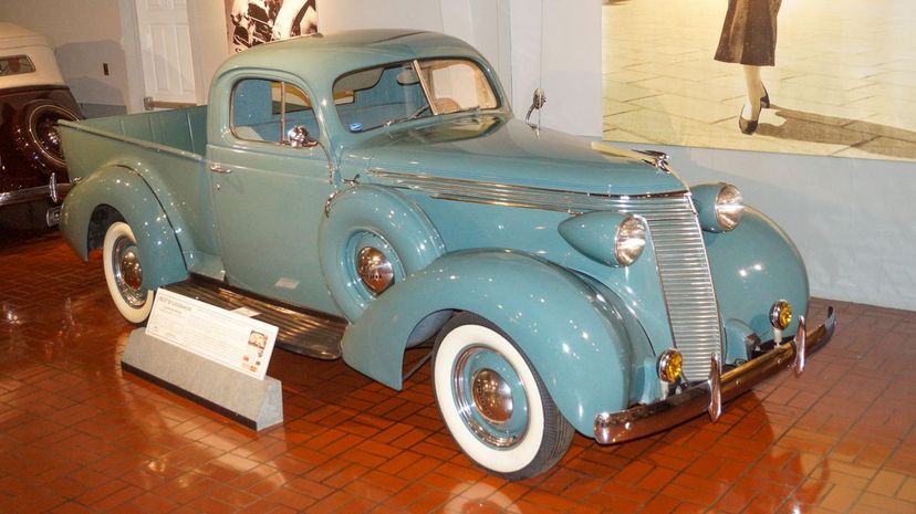 29-1937 Studebaker Coupe Express