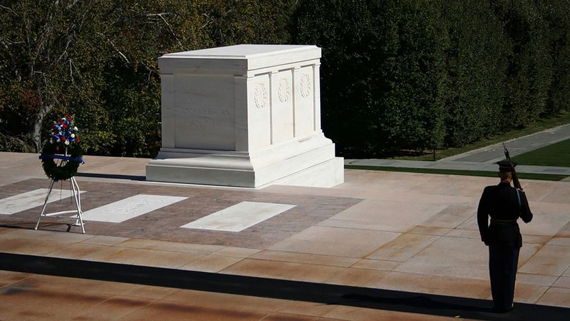 Tomb unknown soldier
