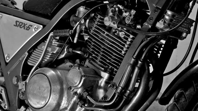 24 - air-cooled engine
