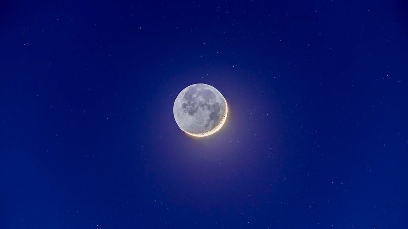 #36 Earthshine