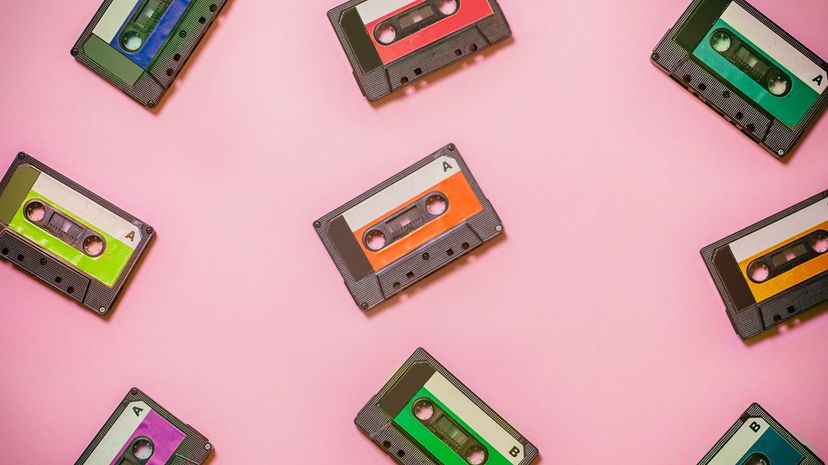 Q7-Colorful Cassettes