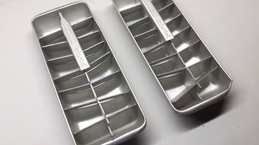 Aluminum ice trays