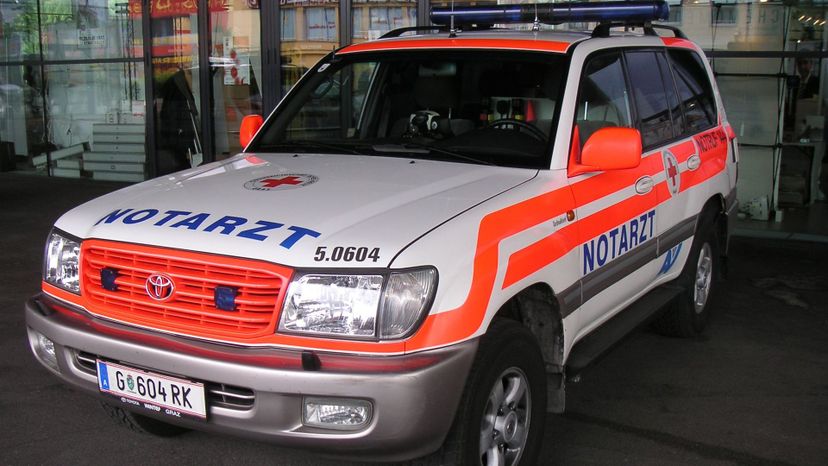 12 Emergency Physician Rapid Response Car