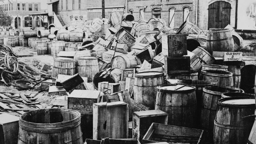 1919 - 1933 - When did Prohibition officially begin and end