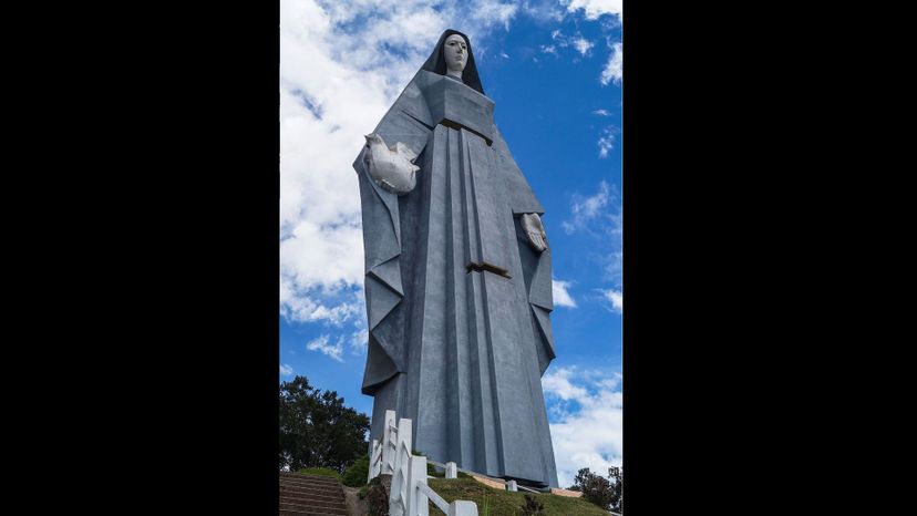 Monumento a la Virgen de la Paz