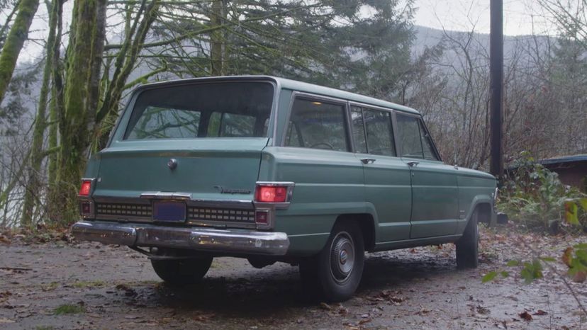 Jeep Wagoneer