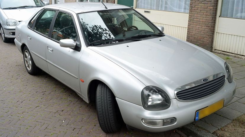 37 - Ford Scorpio