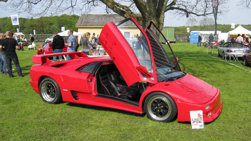 6 Lamborghini Diablo