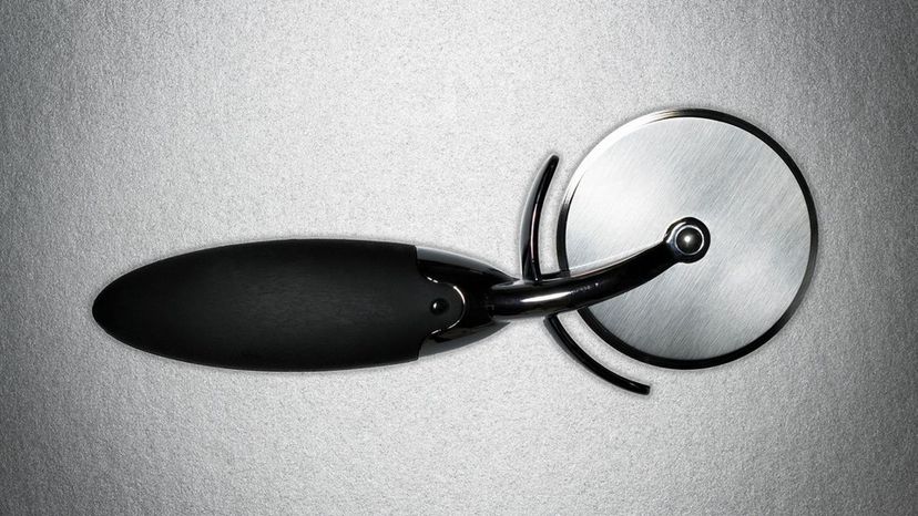 pizza cutter