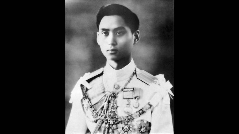 21 Ananda Mahidol