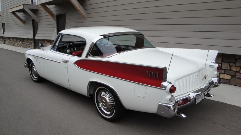 31-Studebaker Golden Hawk