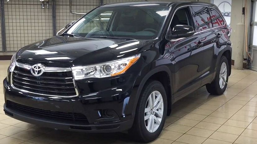 19-2016 Toyota Highlander LE