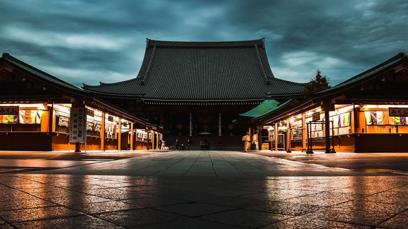 Q 09 Sensoji Temple