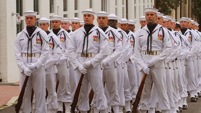 US Navy (Full Dress White for male non-officers)