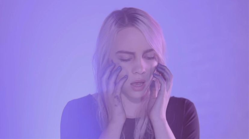 33 - Billie Eilish - Ocean Eyes