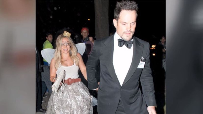 Mike Comrie (Hilary Duff)