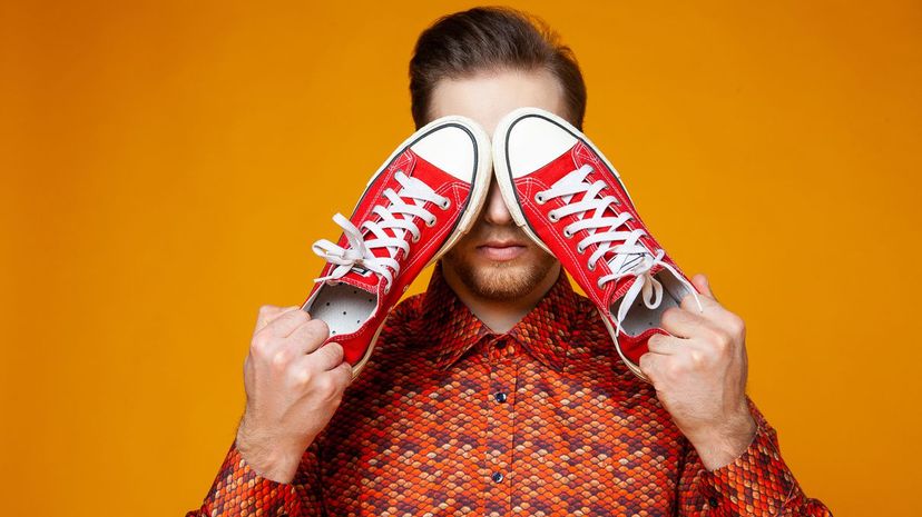 Q13-Man Fancy Shirt Shoes Over Eyes