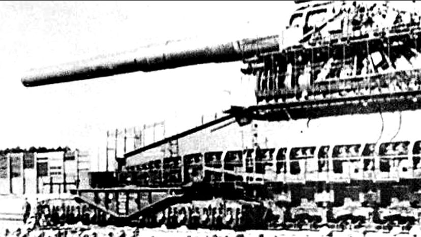 Schwerer Gustav railway gun  