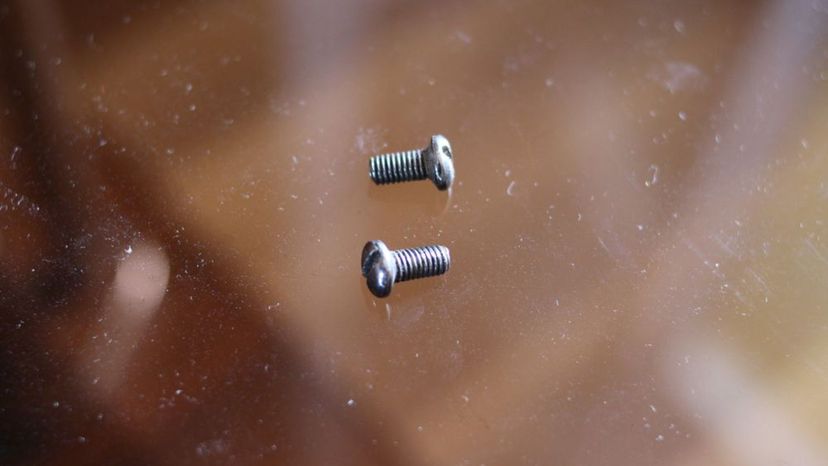 Coin-Slot Screw