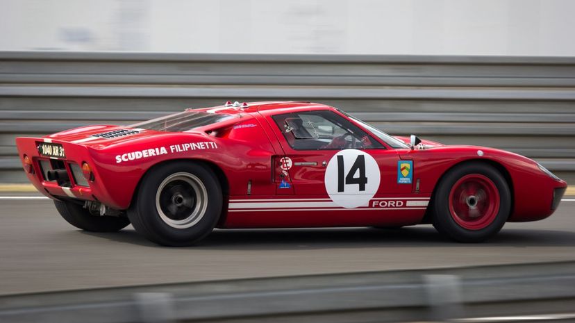 15_Ford GT40 (1966)