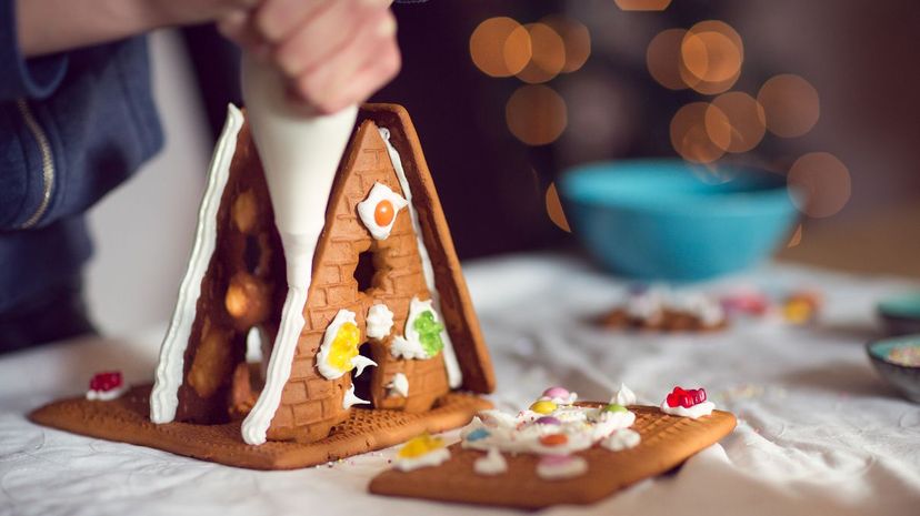 Q26-Teenager decorating gingerbread house