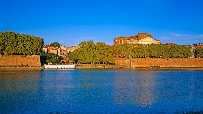 10 - River Garonne Toulouse