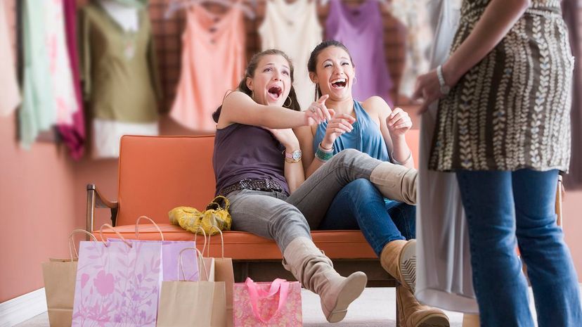 27 Girls shopping laughing