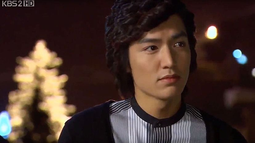 Question 25 - necklace