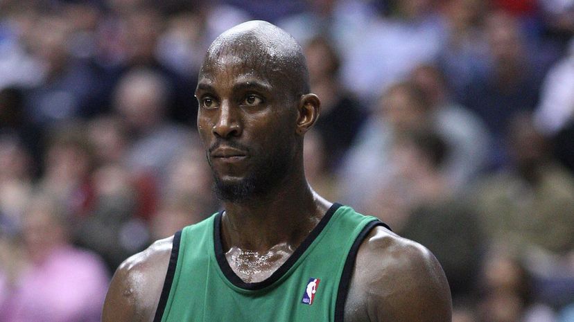 33_Kevin Garnett