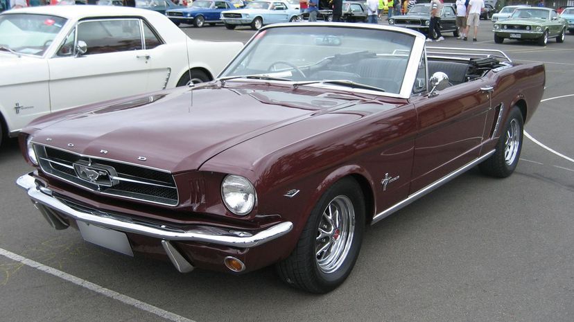 16 - 1965 V8 Mustang