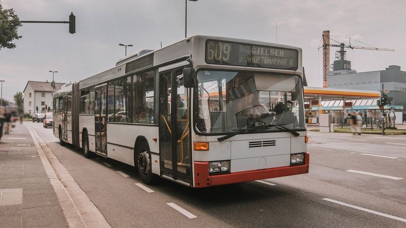18 bus