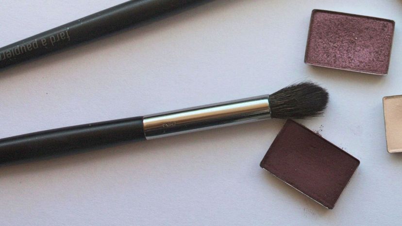 crease brush